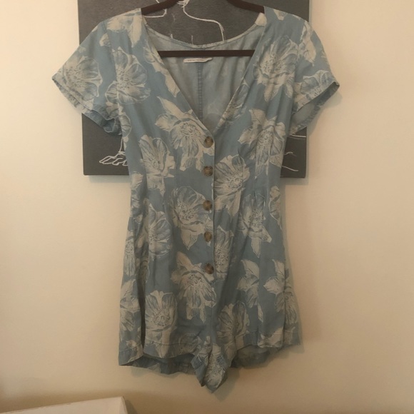 Urban Outfitters Julian Printed Chambray Romper - Picture 4 of 5